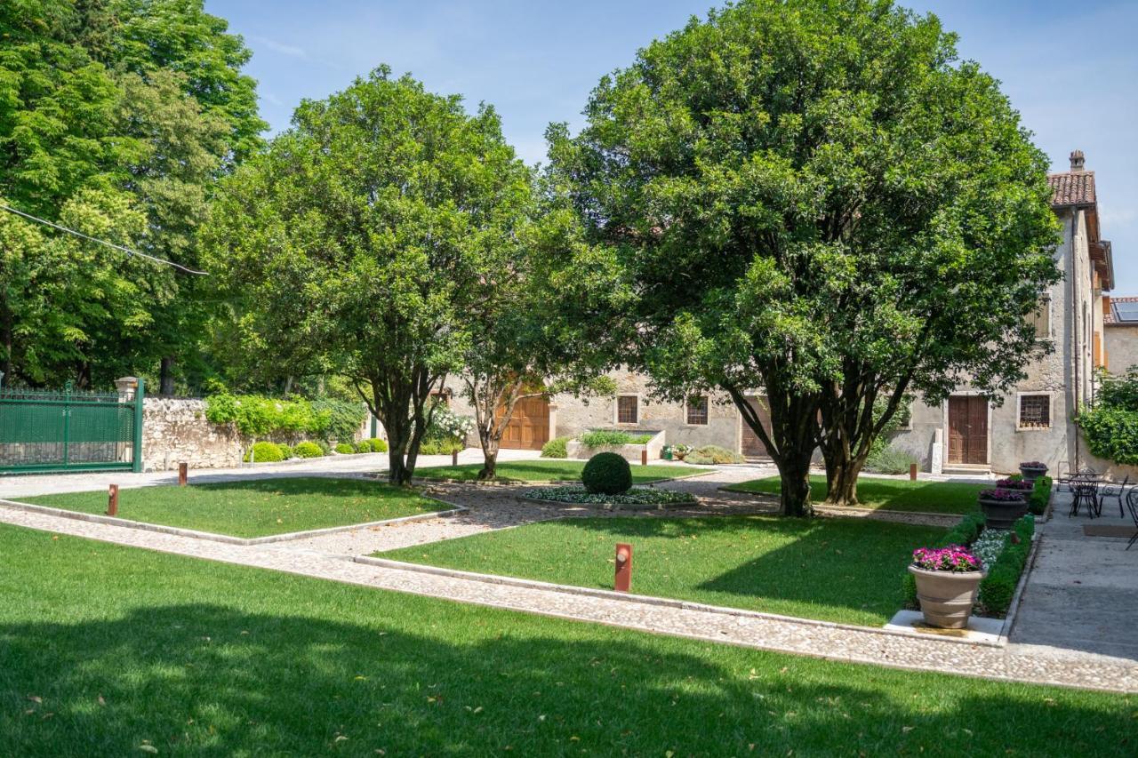Villa Dafne Valpolicella B&B Adults Only, No Smoking, No Pets Sant'Ambrogio di Valpolicella Luaran gambar